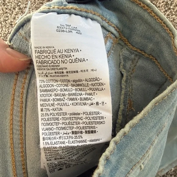 Levi's Baby Girl Light Blue Flex Jeans Size 9 Months NWT - Picture 3 of 3